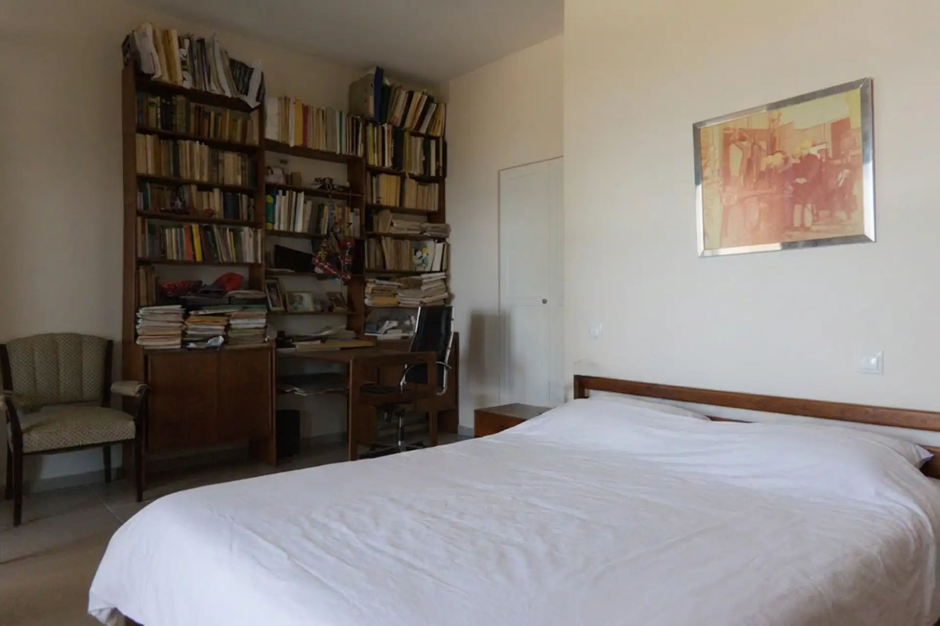 The Art of Drawing Readers In: Your attractive post title goes here IMG 4098 White Bedcover Objects Removed Scaled